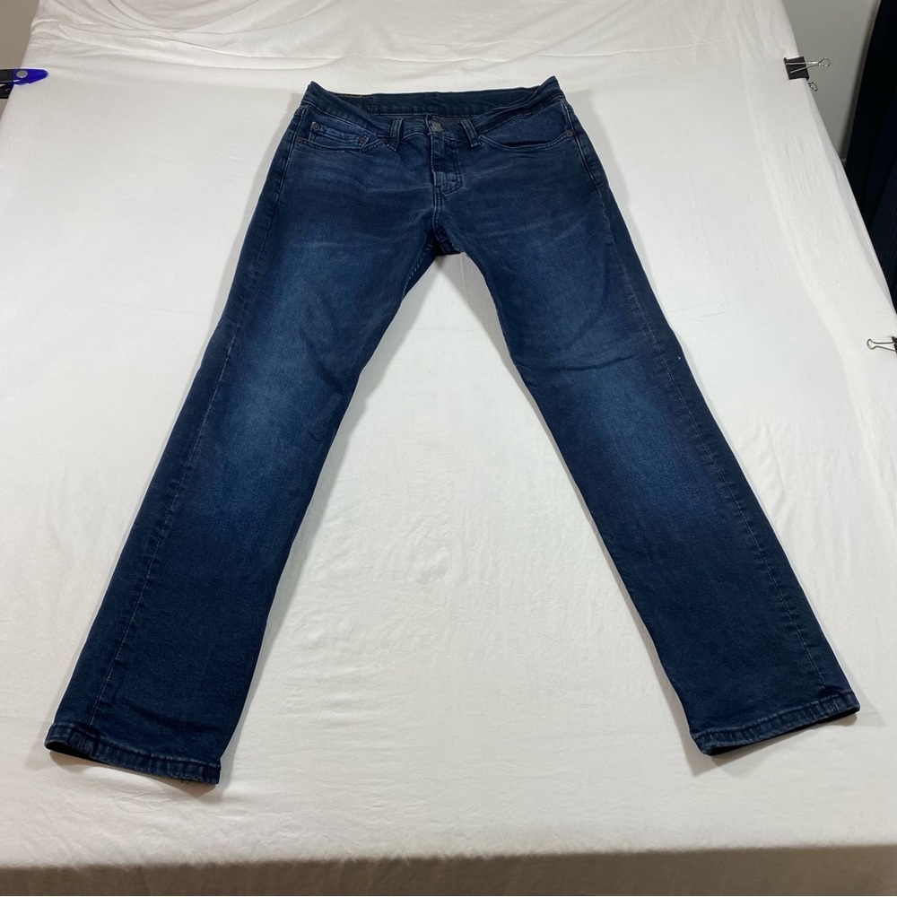 Levi Strauss Dark Mid-rise Straight Leg Denim men’s Size 31